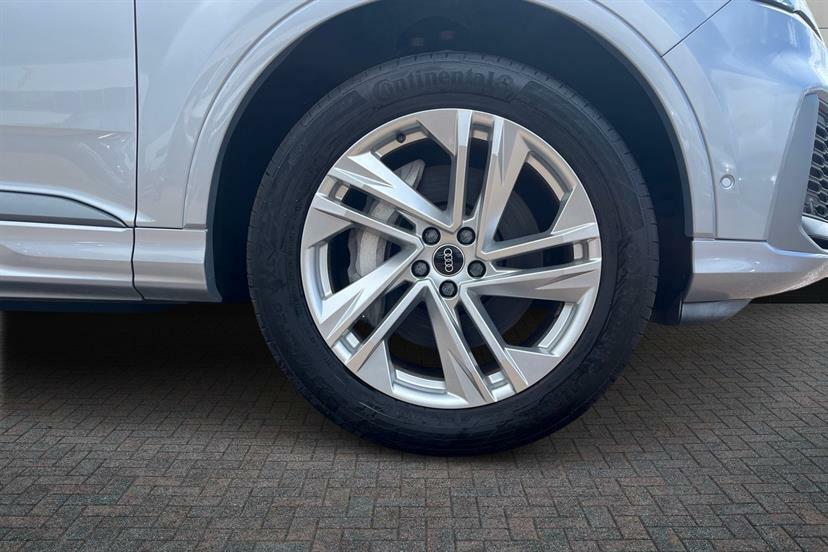 Audi Q7 55 Tfsi Quattro S Line Tiptronic Silver #4