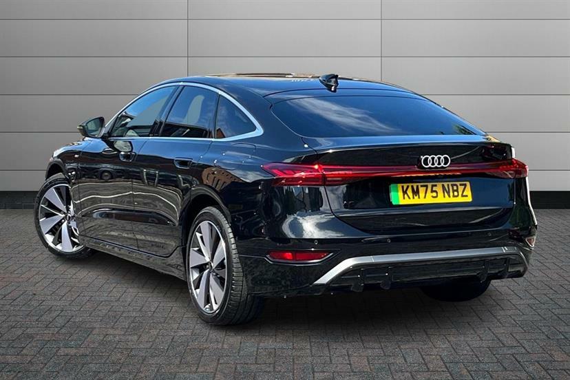 Audi A6 210Kw 83Kwh S Line Black #3