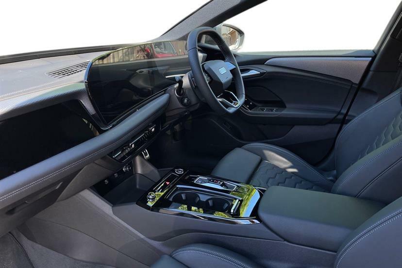 Audi A6 210Kw 83Kwh S Line Black #2