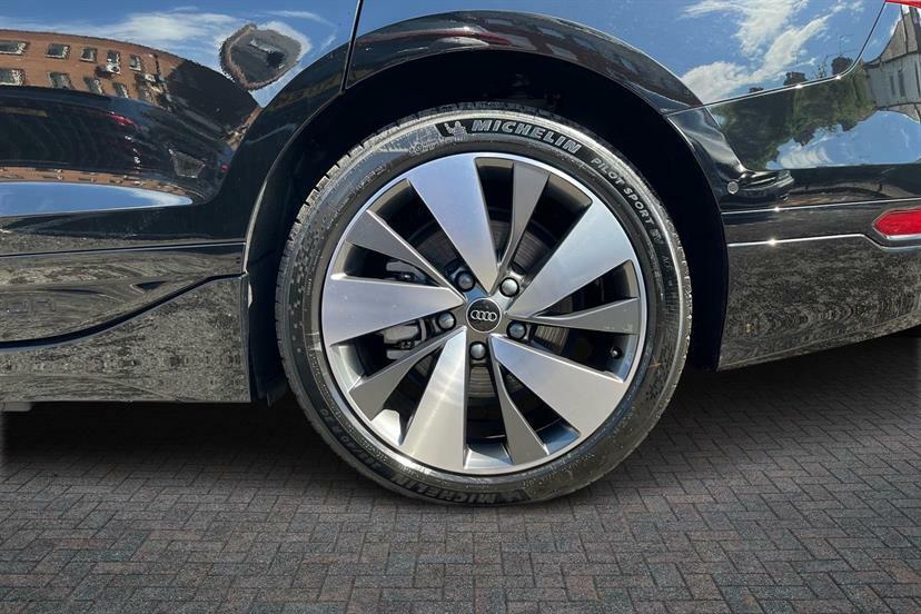 Audi A6 210Kw 83Kwh S Line Black #5
