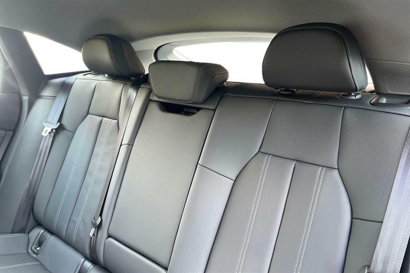 Audi A6 210Kw 83Kwh Sport Sv Black #6