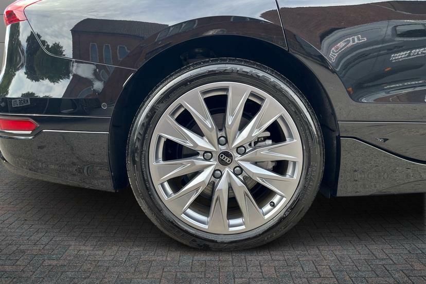 Audi A6 210Kw 83Kwh Sport Sv Black #4