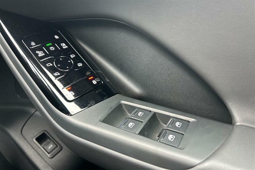 Audi Q6 E-Tron S Line Black #19
