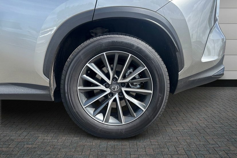 Lexus NX 2.5 450H 18.1Kwh Premium Suv Plug-in H DA26FWM Silver #5