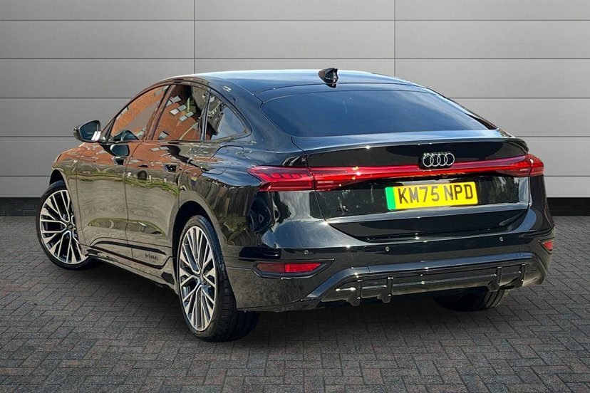 Audi A6 E-tron Sportback 83Kwh Edition 1 Hatchback 286 P Black #3