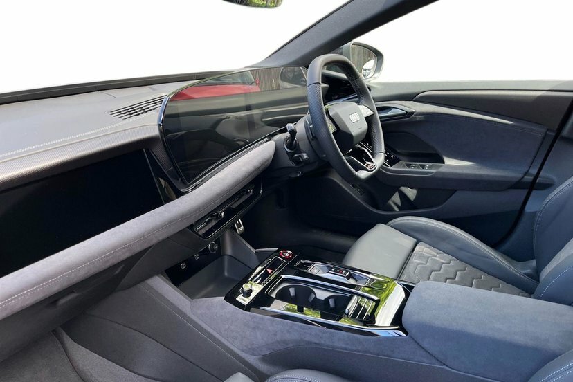 Audi A6 E-tron Sportback 83Kwh Edition 1 Hatchback 286 P Black #2