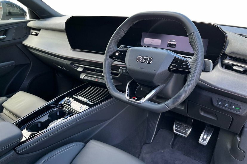 Audi Q3 1.5 E-hybrid Launch Edition Sportback P Grey #6