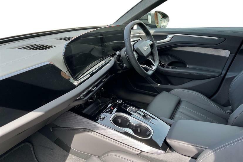 Audi A6 2.0 E-hybrid Quattro 299 S Line S Tronic Black #2