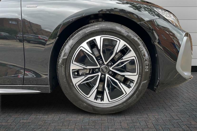 Audi A6 2.0 E-hybrid Quattro 299 S Line S Tronic Black #4