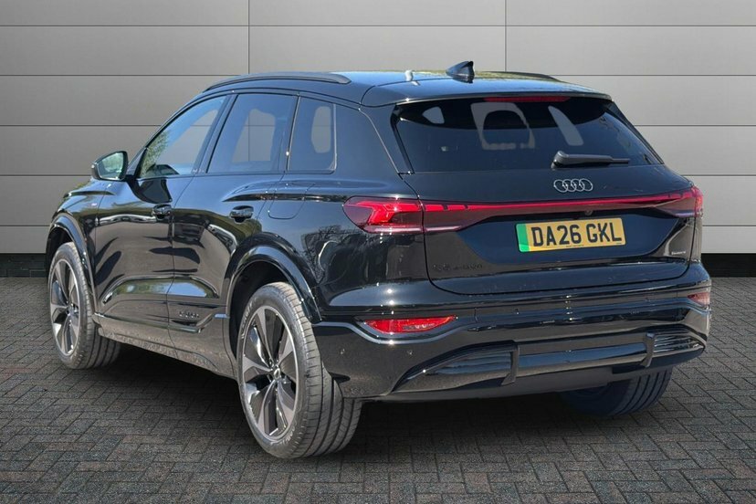 Audi Q6 E-Tron 100Kwh Black Edition Suv Quattro DA26GKL Black #3