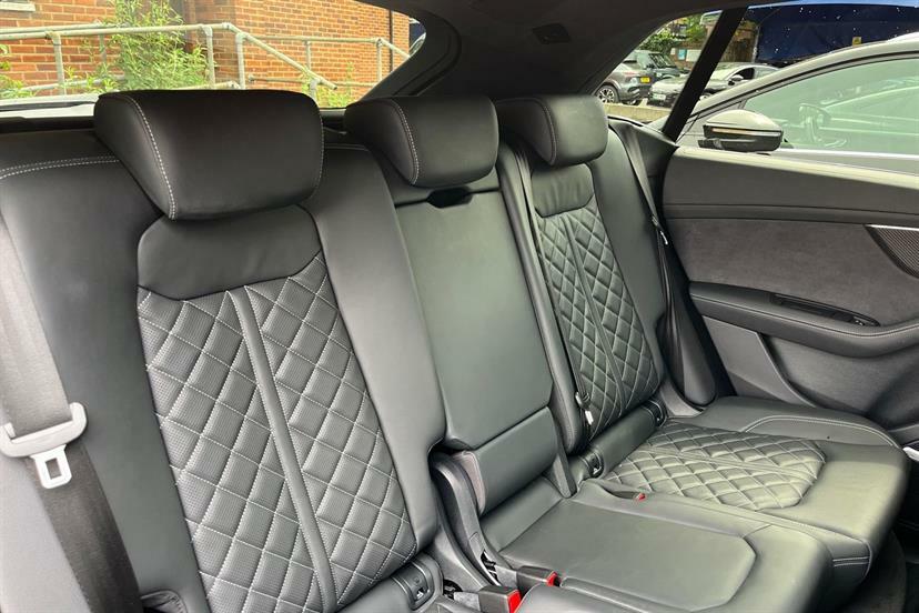 Audi Q8 Black Edition Blue #21