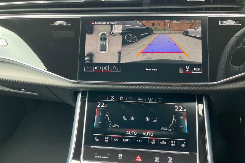 Audi Q8 Black Edition Blue #16