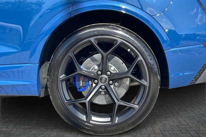 Audi RSQ8 Tfsi 640 Quattro Perform Carbon Black Tiptron Blue #5