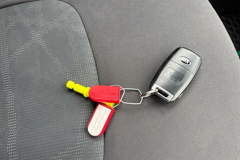 Kia RIO Hatchback #24