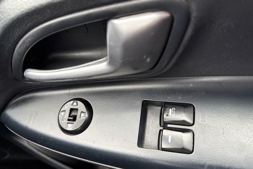 Kia RIO Hatchback #12