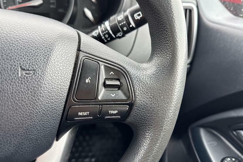 Kia RIO Hatchback #14