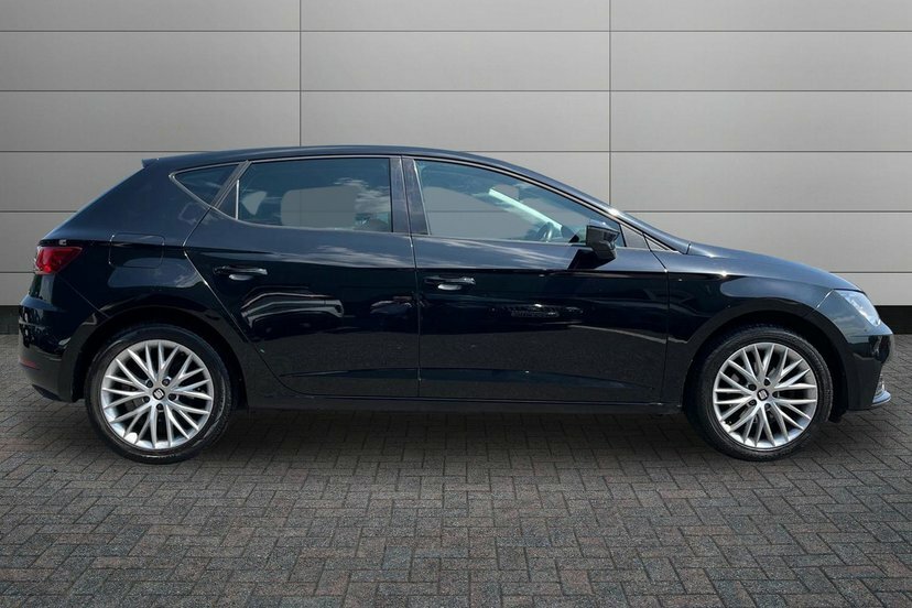 Seat Leon 1.2 Tsi Se Dynamic Technology Hatchback Black #4
