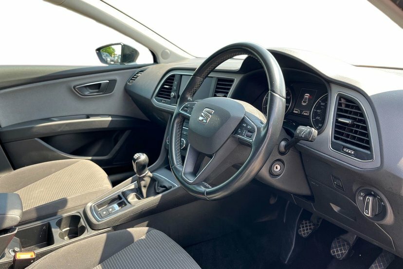 Seat Leon 1.2 Tsi Se Dynamic Technology Hatchback Black #6