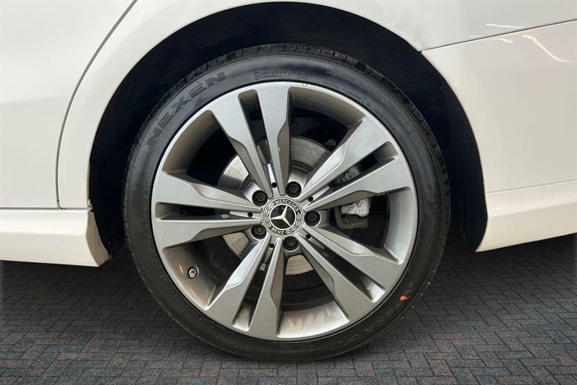 Mercedes-Benz CLA Class 200D Sport Tip White #5