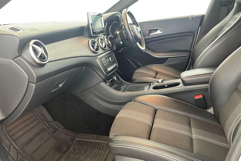 Mercedes-Benz CLA Class 200D Sport Tip White #2