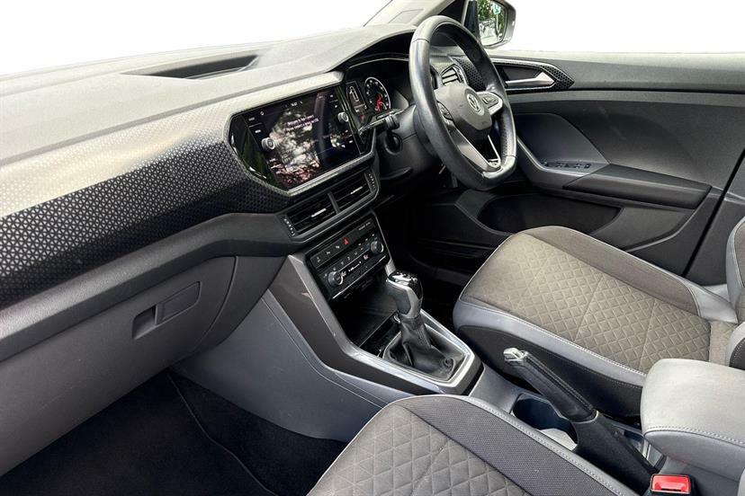 Volkswagen T-Cross 1.0 Tsi 115 Sel Dsg Black #2
