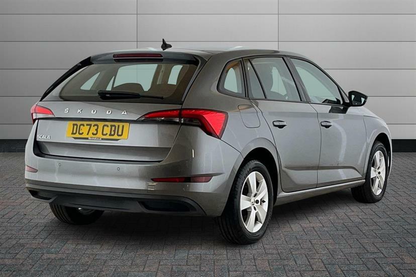 Skoda Scala Se L White #14