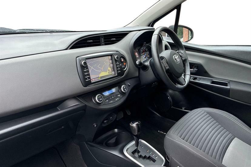 Toyota Yaris Hatchback Black #10