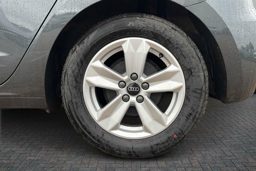 Audi A1 25 Tfsi Technik Grey #4