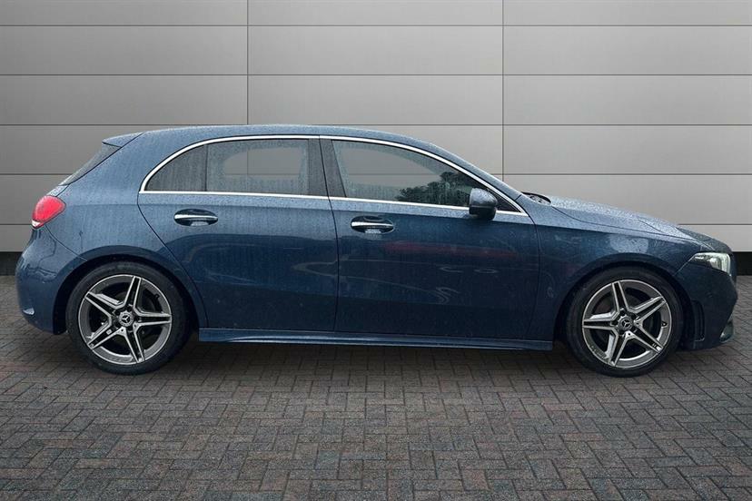 Mercedes-Benz A Class A180 Amg Line Premium Blue #3