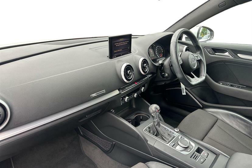 Audi A3 1.5 Tfsi S Line S Tronic Tech Pack MA68OLW White #2