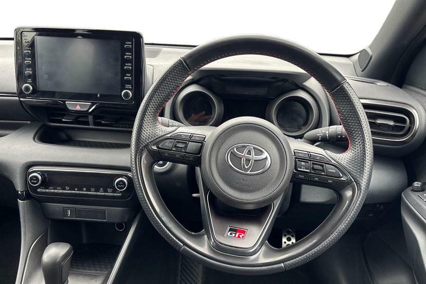 Toyota Yaris 1.5 Hybrid Gr Sport Cvt Grey #6