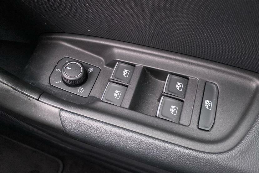 Audi A1 Sportback Tfsi Technik White #26
