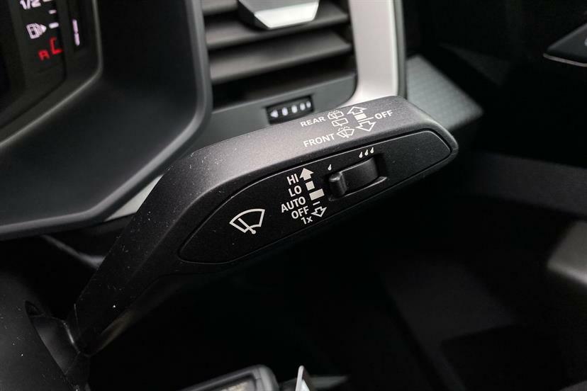 Audi A1 Sportback Tfsi Technik White #24