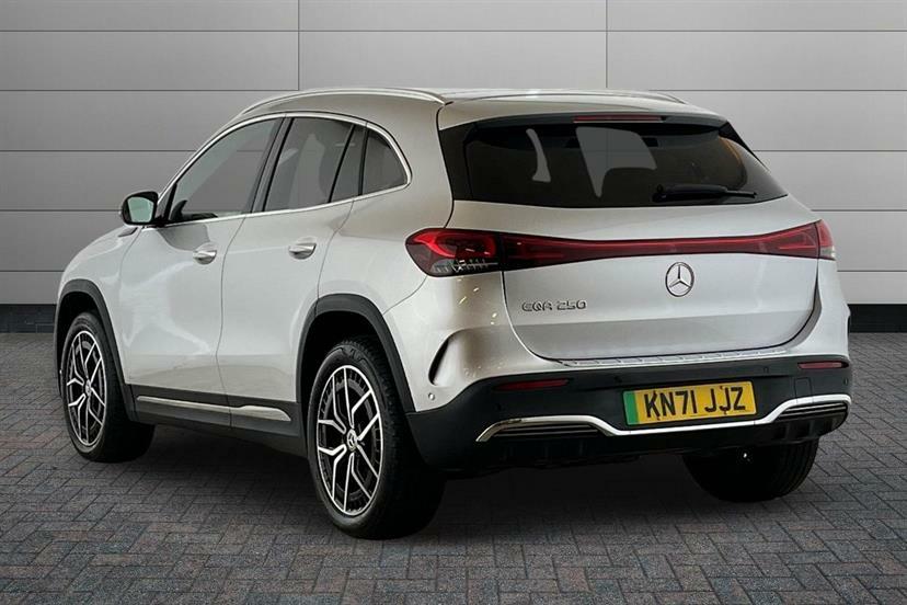 Mercedes-Benz EQA 250 140Kw Amg Line Premium 66.5Kwh Silver #2