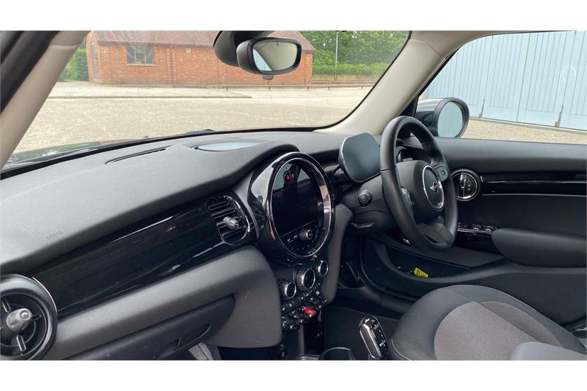 Mini Hatch 1.5 Cooper Classic Black #5