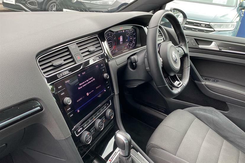 Volkswagen Golf Black #25