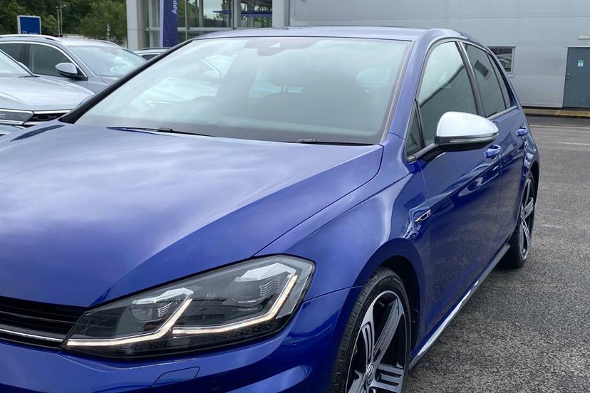 Volkswagen Golf Black #19