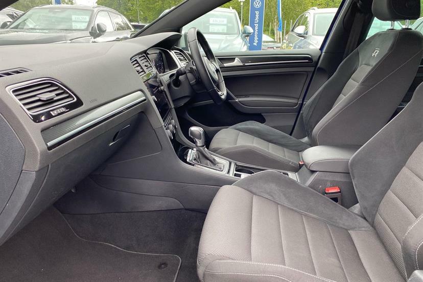 Volkswagen Golf Black #24