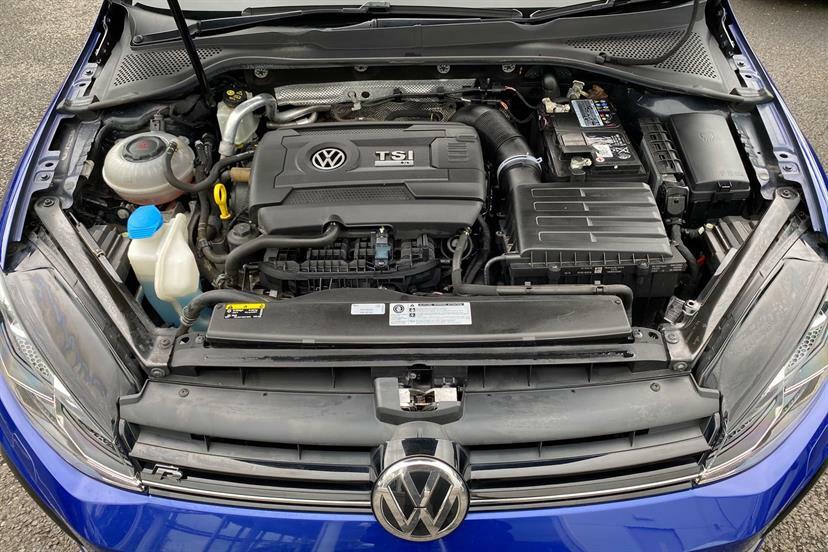 Volkswagen Golf Black #17