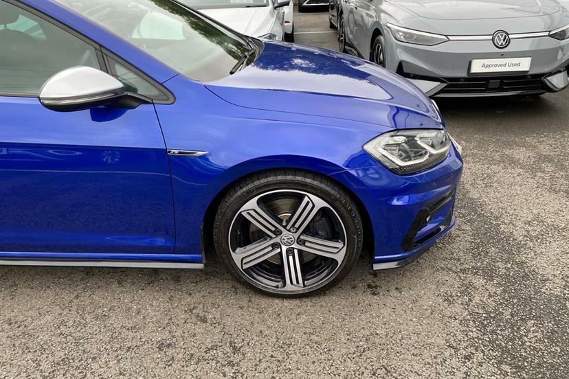 Volkswagen Golf Black #36