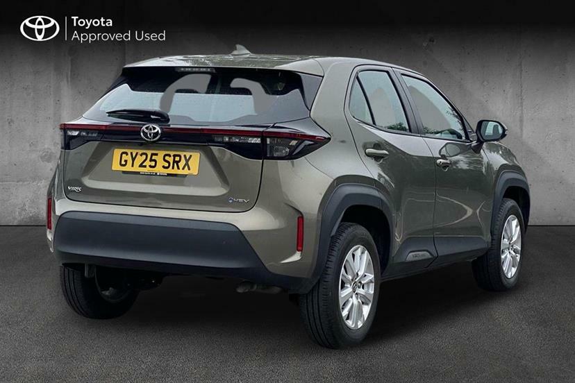 Toyota Yaris Cross 1.5 Hybrid Icon Cvt Green #2