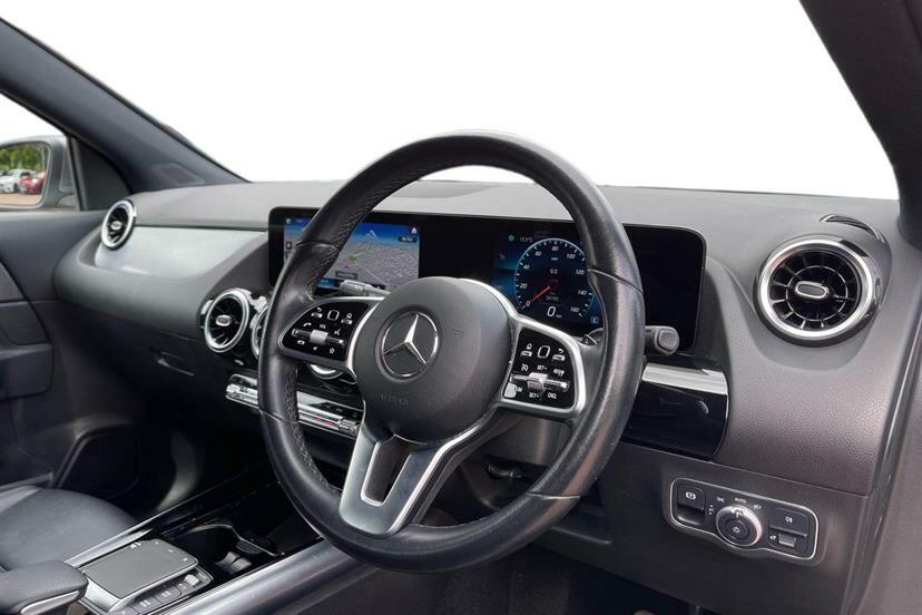Mercedes-Benz GLA Class 180 Sport Executive Grey #4