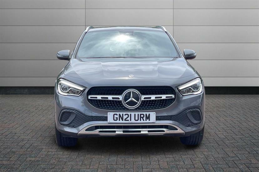 Mercedes-Benz GLA Class E Exclusive Edition Silver #10