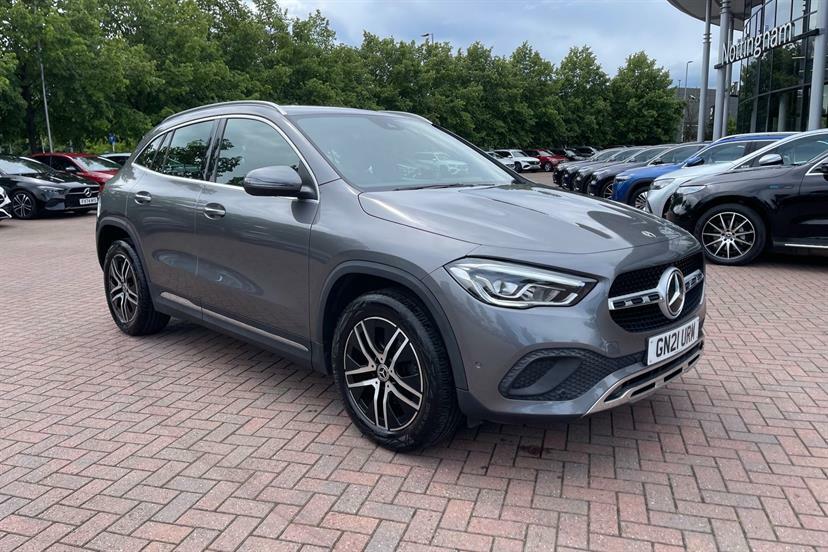 Mercedes-Benz GLA Class E Exclusive Edition Silver #20
