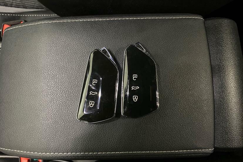 Volkswagen Golf Style Black #29
