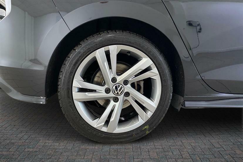 Volkswagen Golf Style Black #4