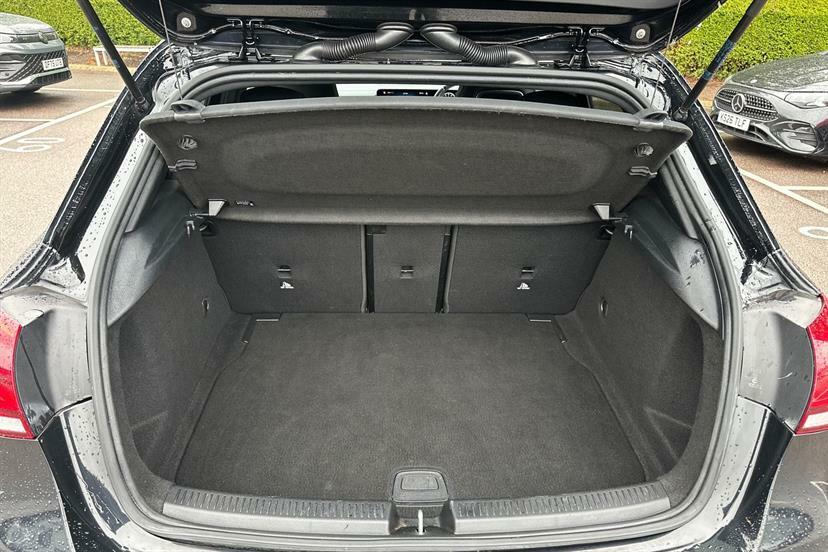 Mercedes-Benz A Class Se Black #12