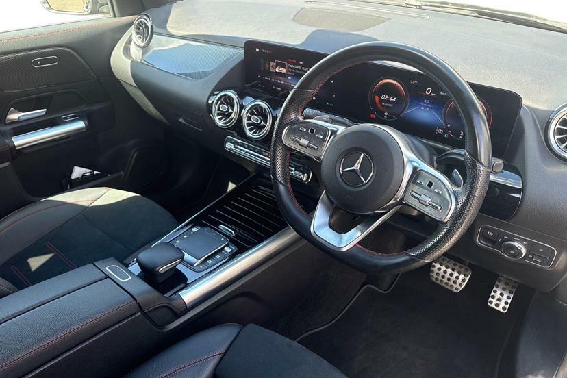 Mercedes-Benz GLA Class 200 Amg Line Premium Grey #5