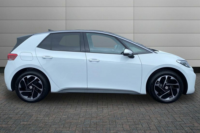 Volkswagen ID.3 Pure 52Kwh Match Hatchback 170 WR26BVT Black #4