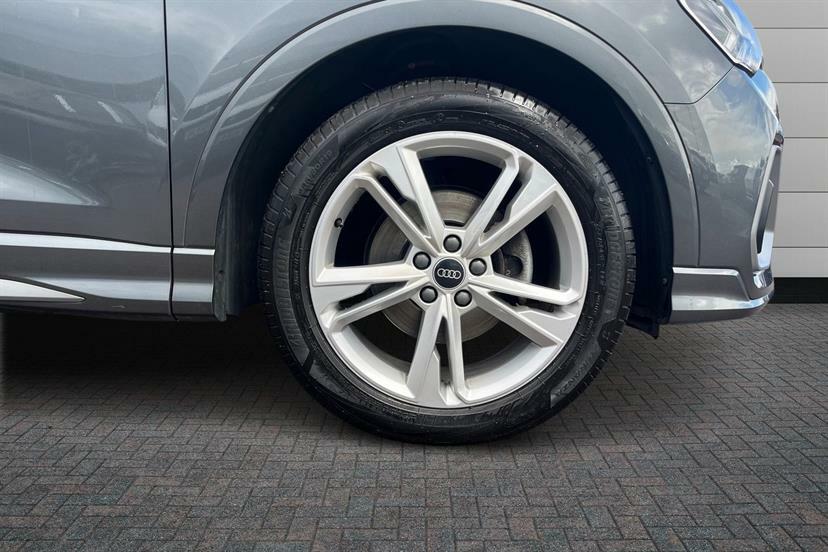 Audi Q3 35 Tfsi S Line S Tronic Tech Pack Grey #5